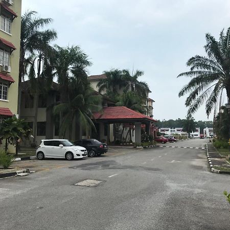 Homestay Dayani Musleem Port Dickson Exterior photo