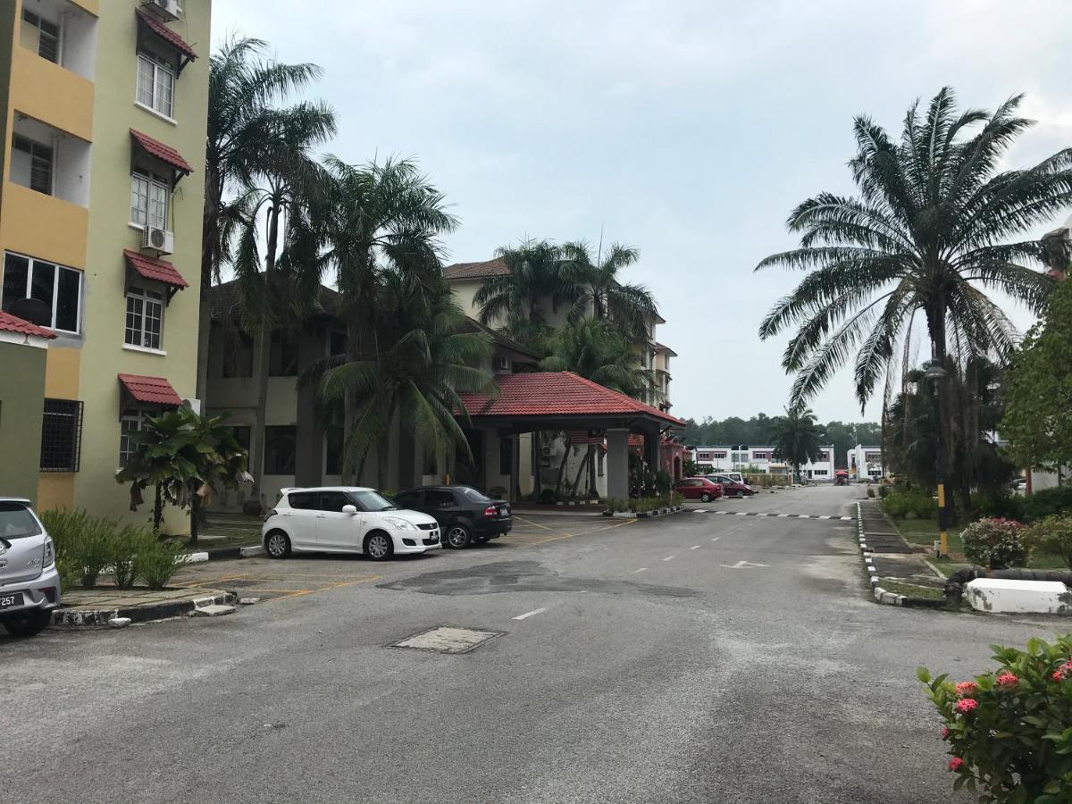Homestay Dayani Musleem Port Dickson Exterior photo